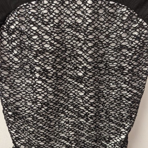 Revolution Dance Costume - Picture 2 of 6